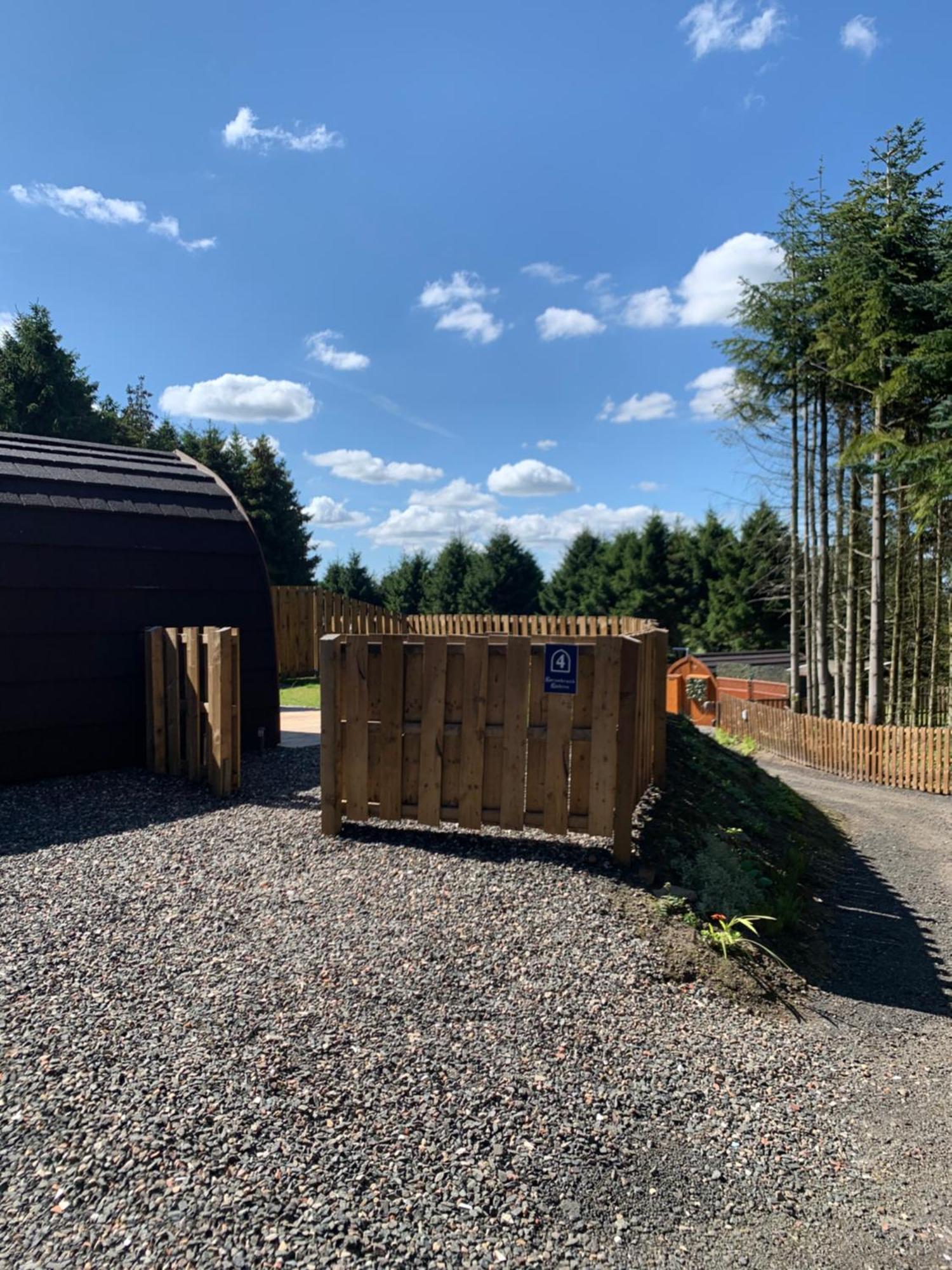 Kersebrock Kabins Falkirk Exterior foto